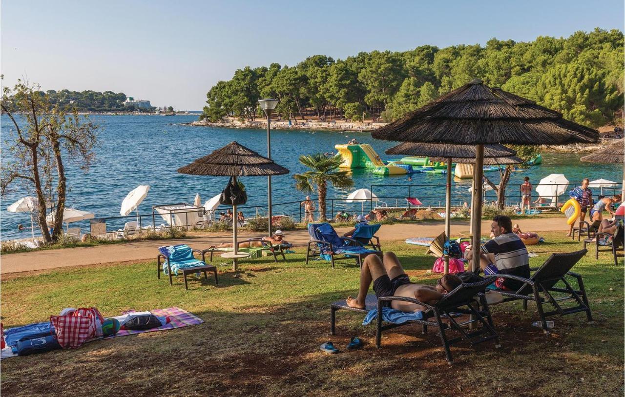 Pet Friendly Apartment In Porec With Wifi מראה חיצוני תמונה