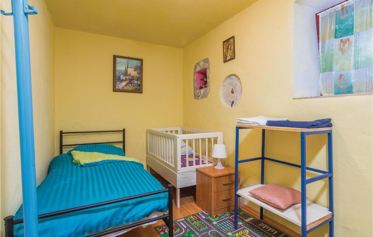 Pet Friendly Apartment In Porec With Wifi מראה חיצוני תמונה