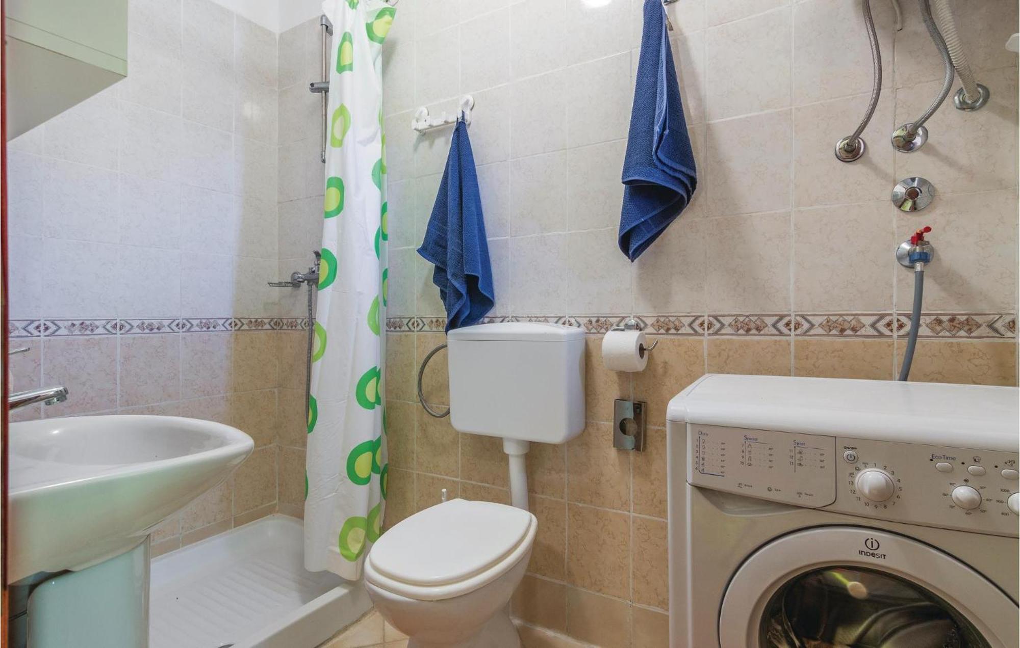 Pet Friendly Apartment In Porec With Wifi מראה חיצוני תמונה