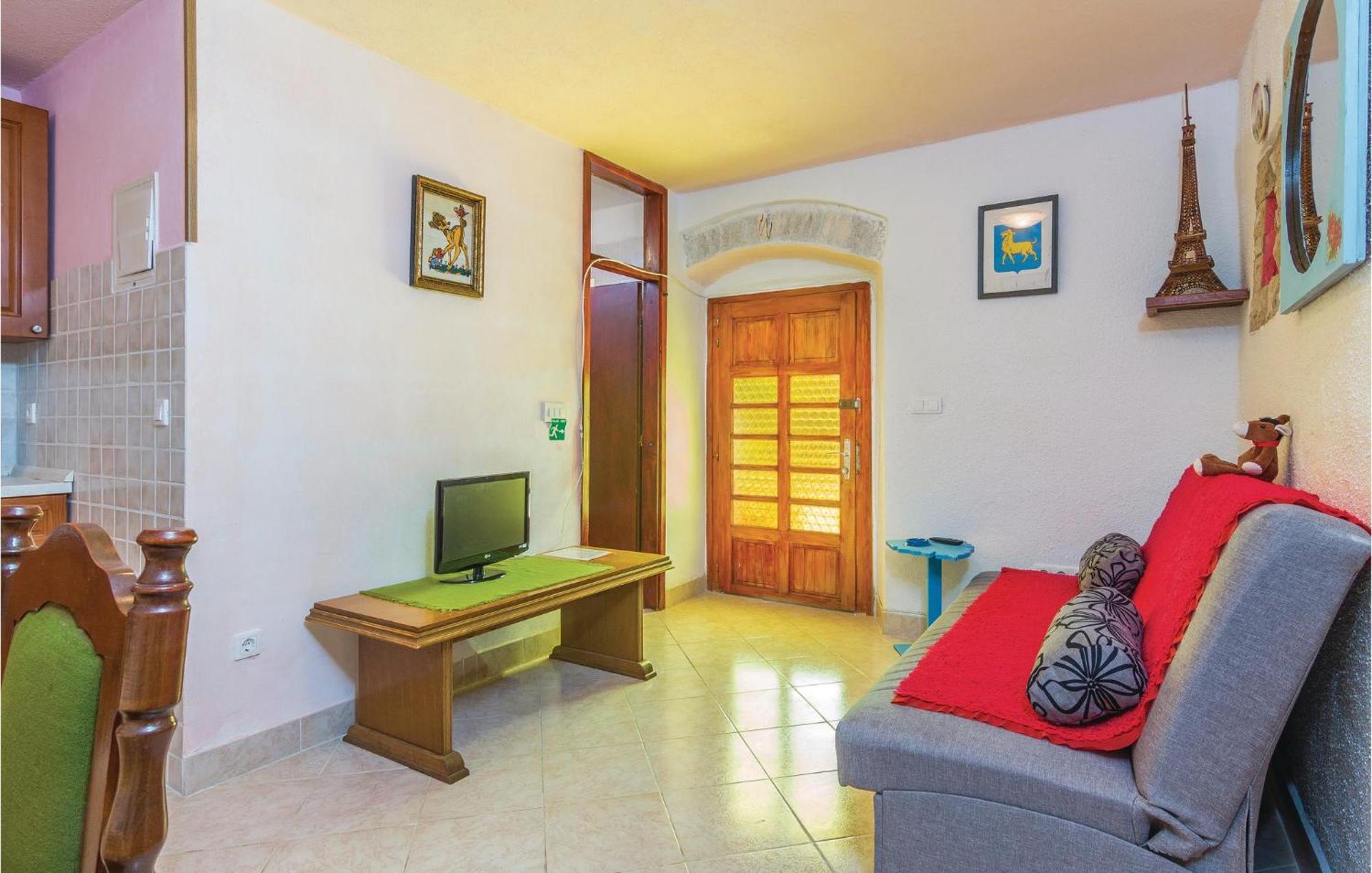 Pet Friendly Apartment In Porec With Wifi מראה חיצוני תמונה