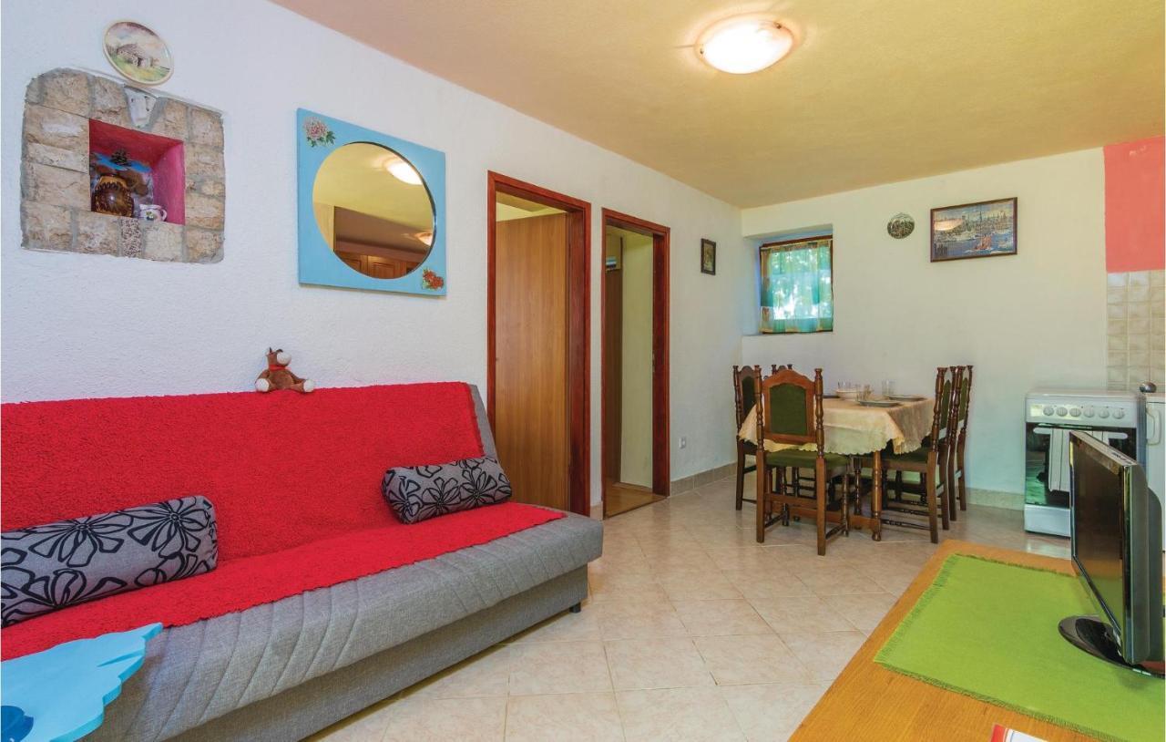 Pet Friendly Apartment In Porec With Wifi מראה חיצוני תמונה